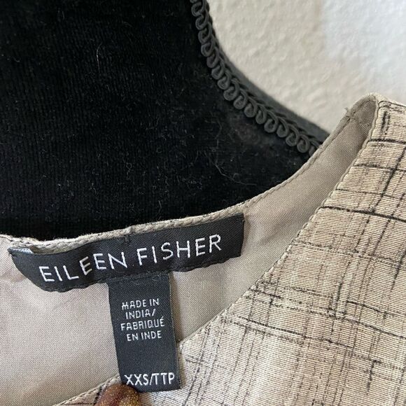 Eileen fisher silk crop blouse - Picture 2 of 3